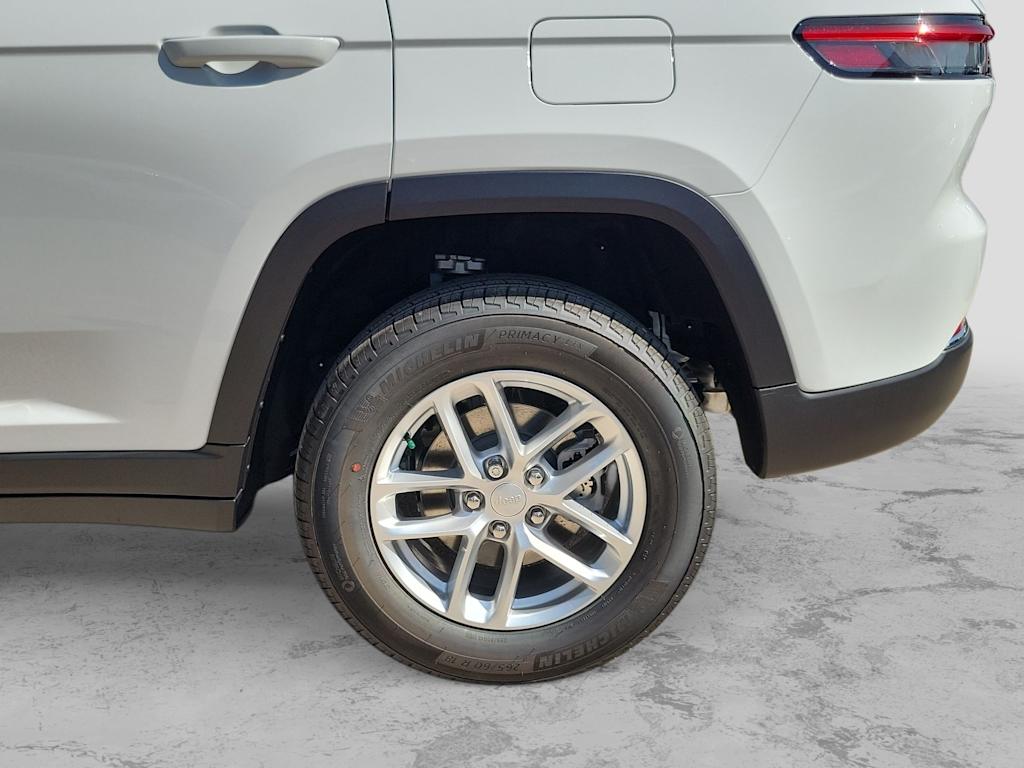 Thumbnail: 2026 Jeep Grand Cherokee - 8