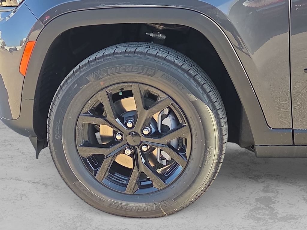 Thumbnail: 2026 Jeep Grand Cherokee - 8