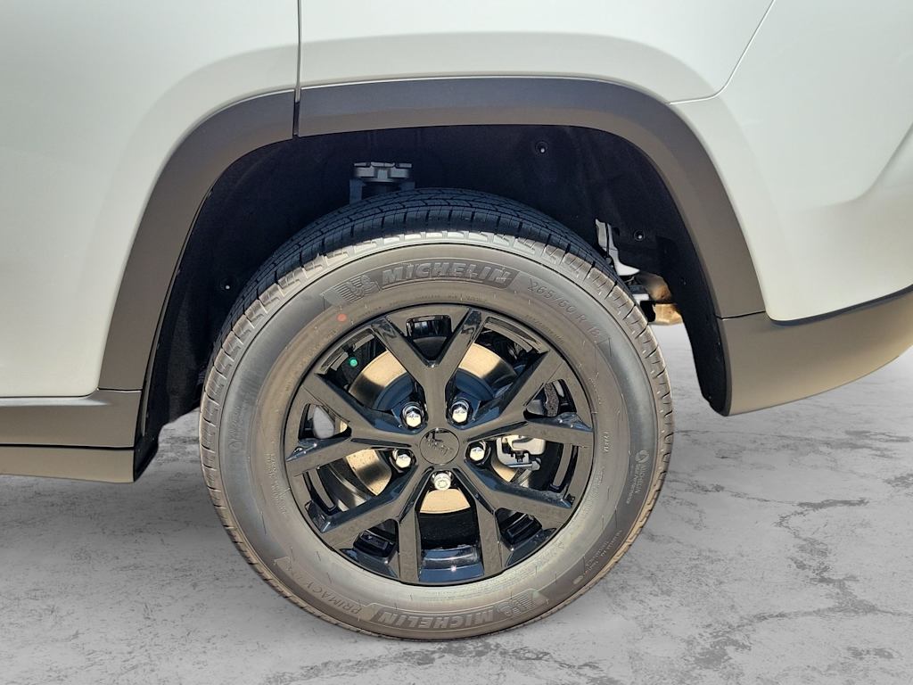 Thumbnail: 2026 Jeep Grand Cherokee - 8