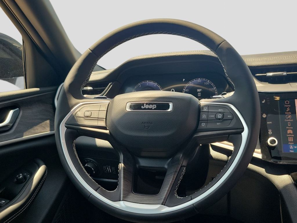 Thumbnail: 2026 Jeep Grand Cherokee - 14