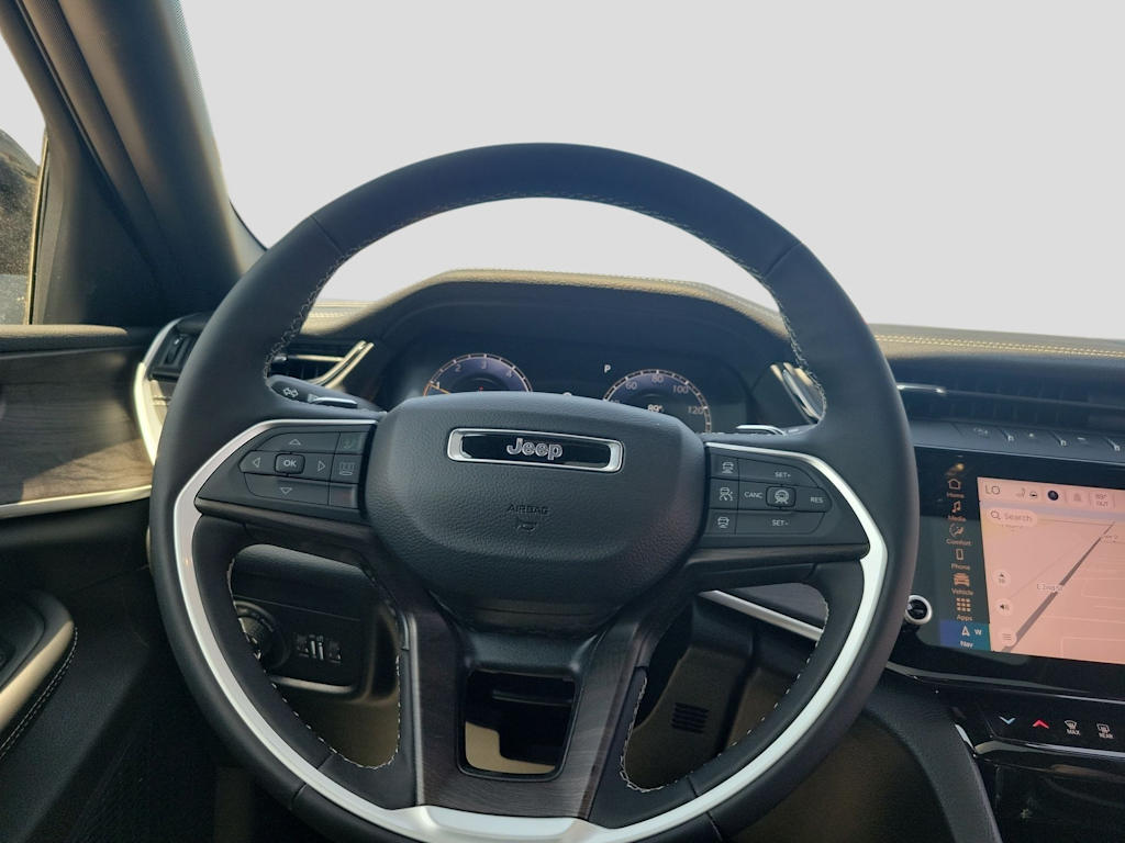 Thumbnail: 2026 Jeep Grand Cherokee - 13