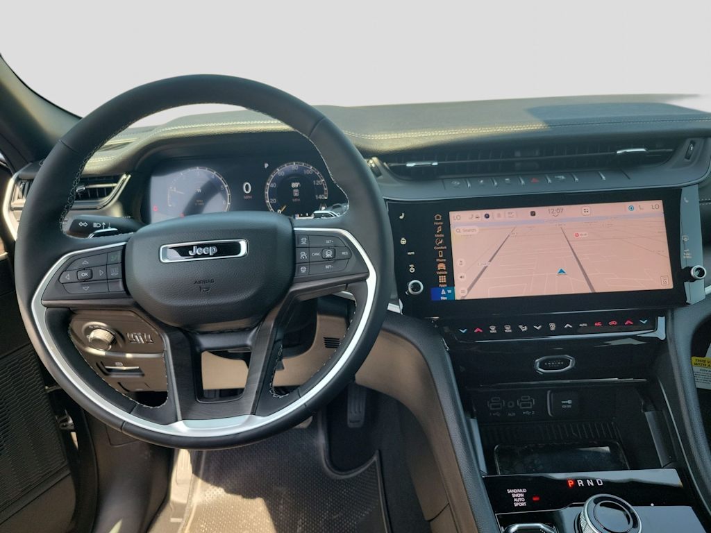 Thumbnail: 2026 Jeep Grand Cherokee - 9