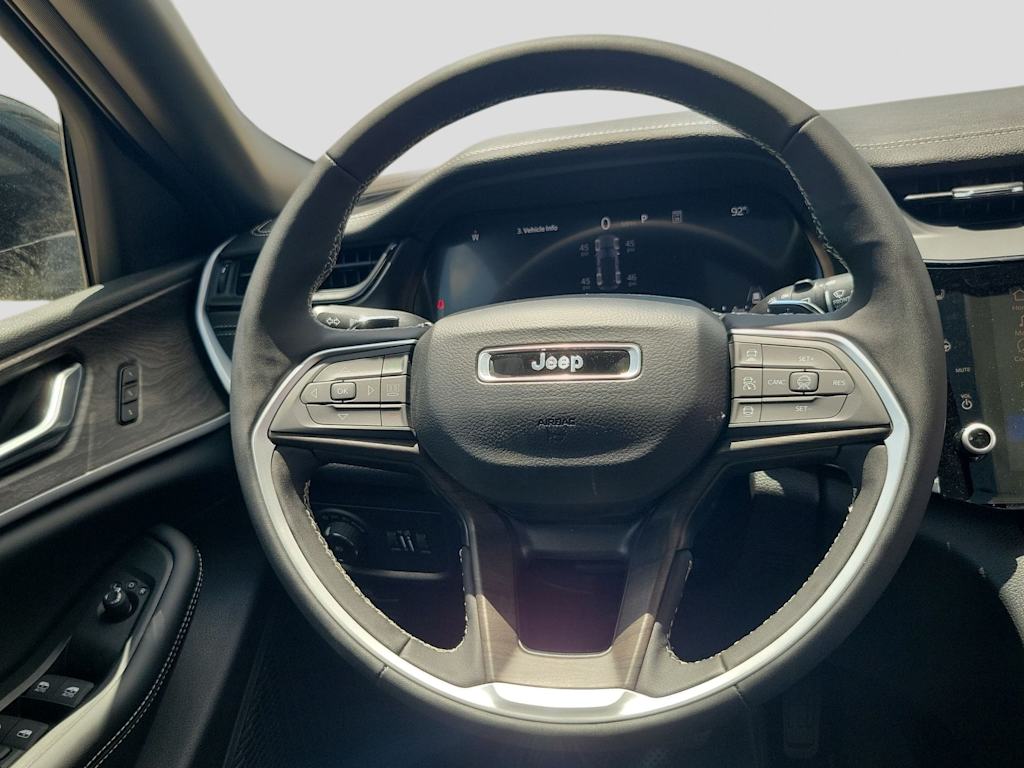 Thumbnail: 2026 Jeep Grand Cherokee - 14