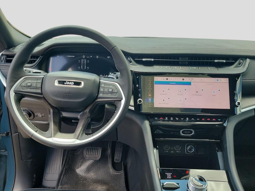 Thumbnail: 2026 Jeep Grand Cherokee - 10