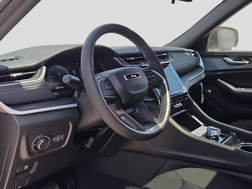 Thumbnail: 2026 Jeep Grand Cherokee - 2