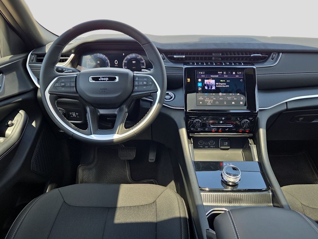 Thumbnail: 2026 Jeep Grand Cherokee - 9