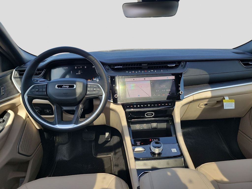 Thumbnail: 2026 Jeep Grand Cherokee - 10