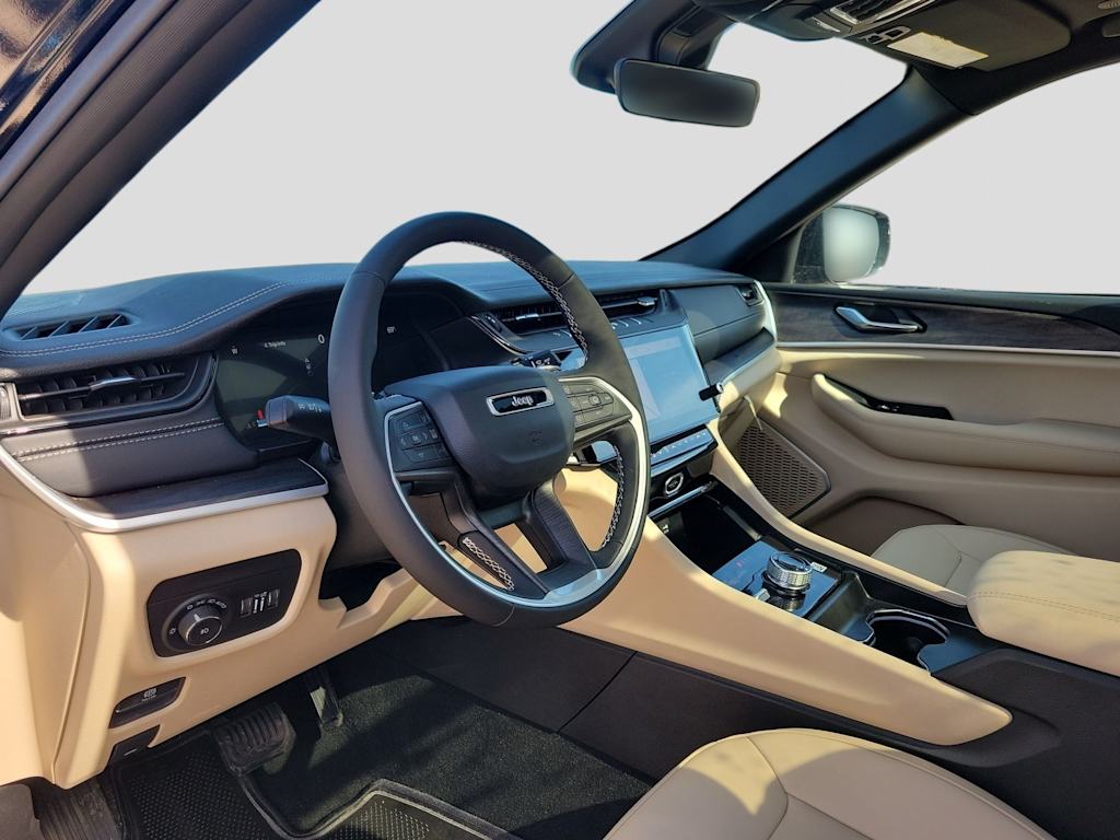 Thumbnail: 2026 Jeep Grand Cherokee - 2