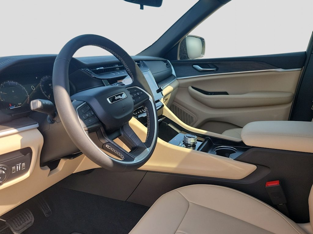 Thumbnail: 2026 Jeep Grand Cherokee - 2