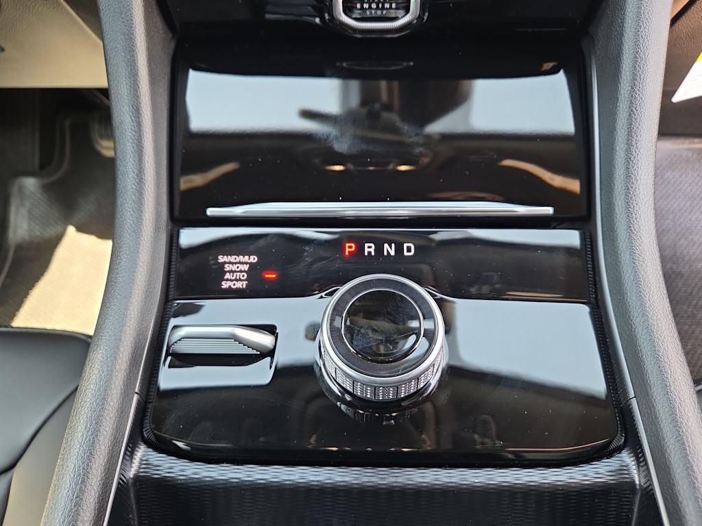 Thumbnail: 2026 Jeep Grand Cherokee - 14