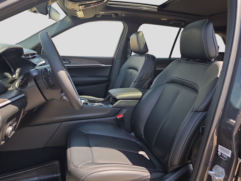 Thumbnail: 2026 Jeep Grand Cherokee - 10