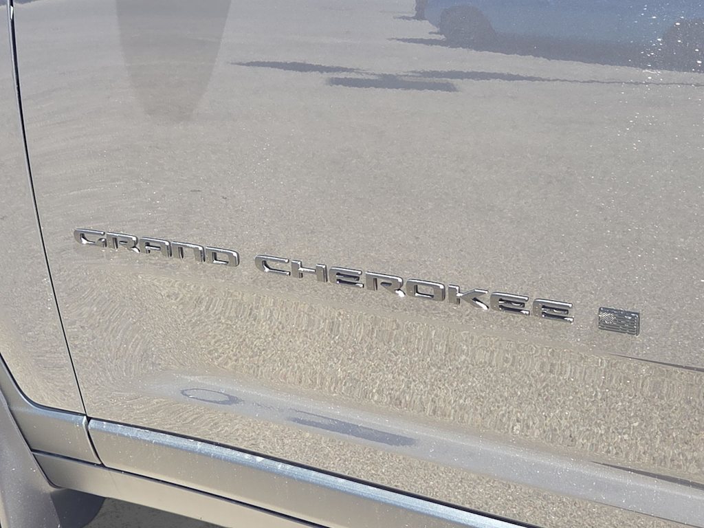 Thumbnail: 2026 Jeep Grand Cherokee - 6