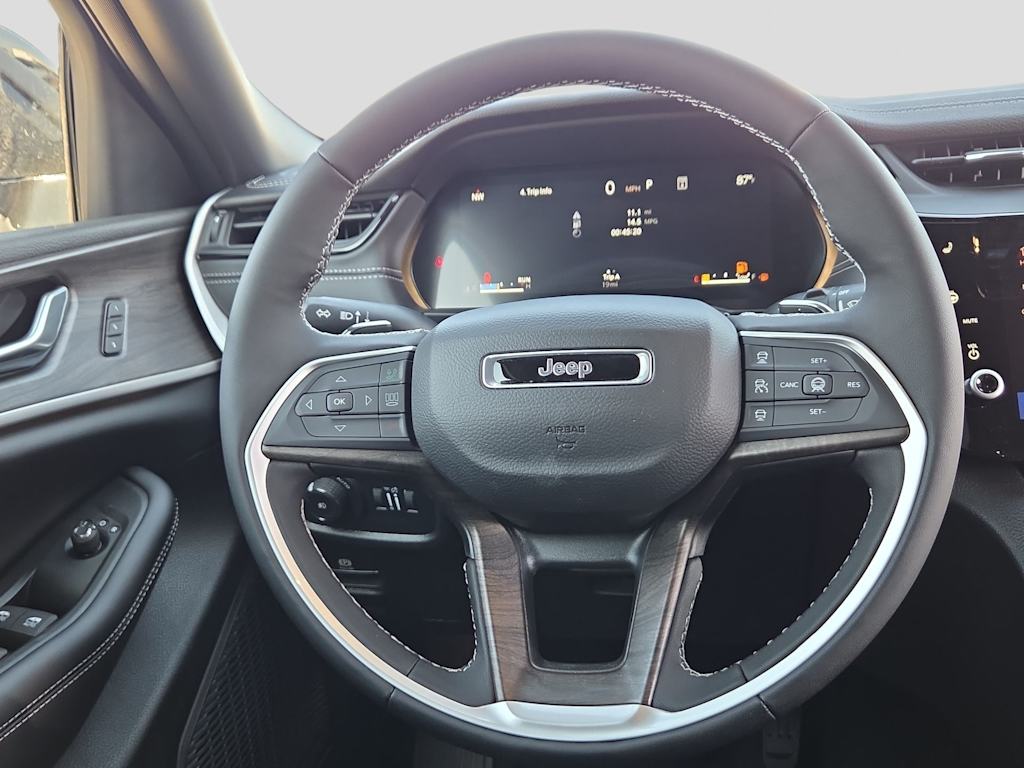 Thumbnail: 2026 Jeep Grand Cherokee - 13