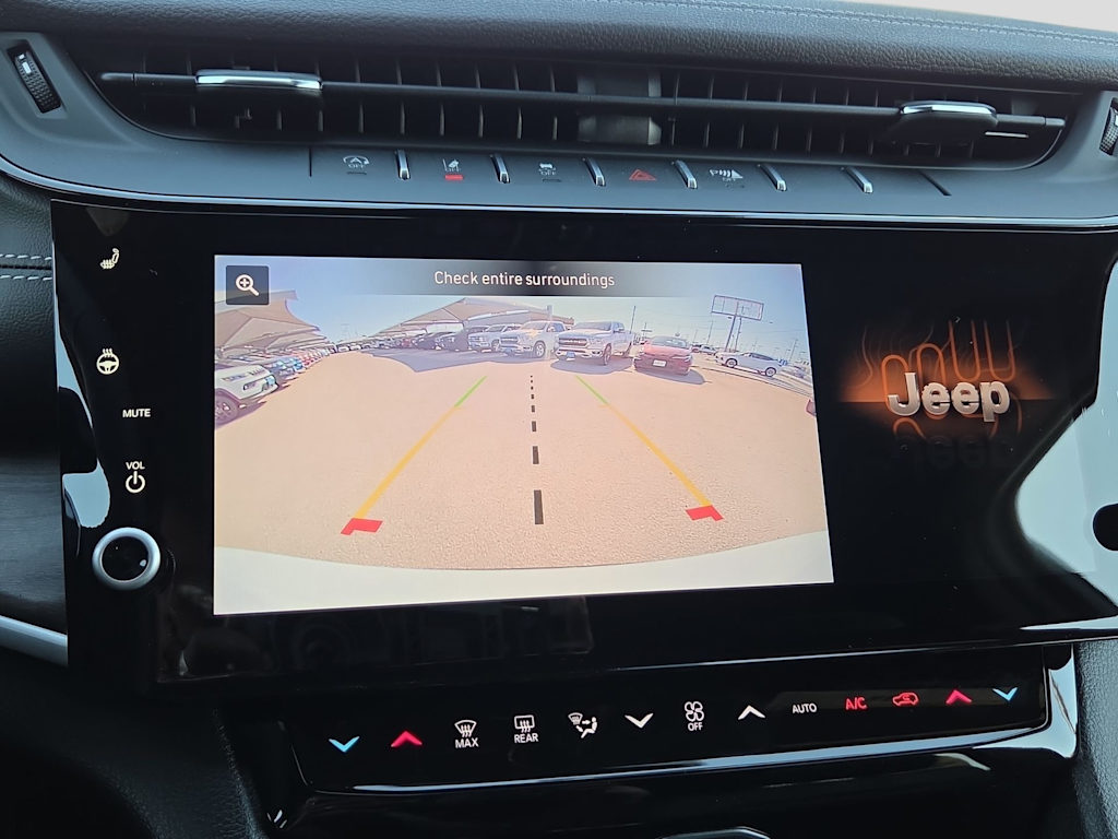 Thumbnail: 2026 Jeep Grand Cherokee - 25
