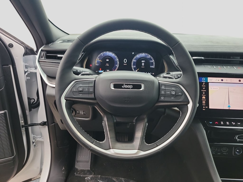 Thumbnail: 2026 Jeep Grand Cherokee - 14