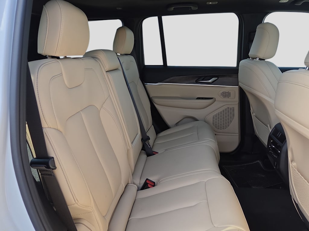 Thumbnail: 2026 Jeep Grand Cherokee - 22