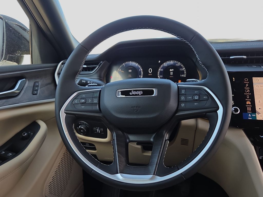 Thumbnail: 2026 Jeep Grand Cherokee - 13