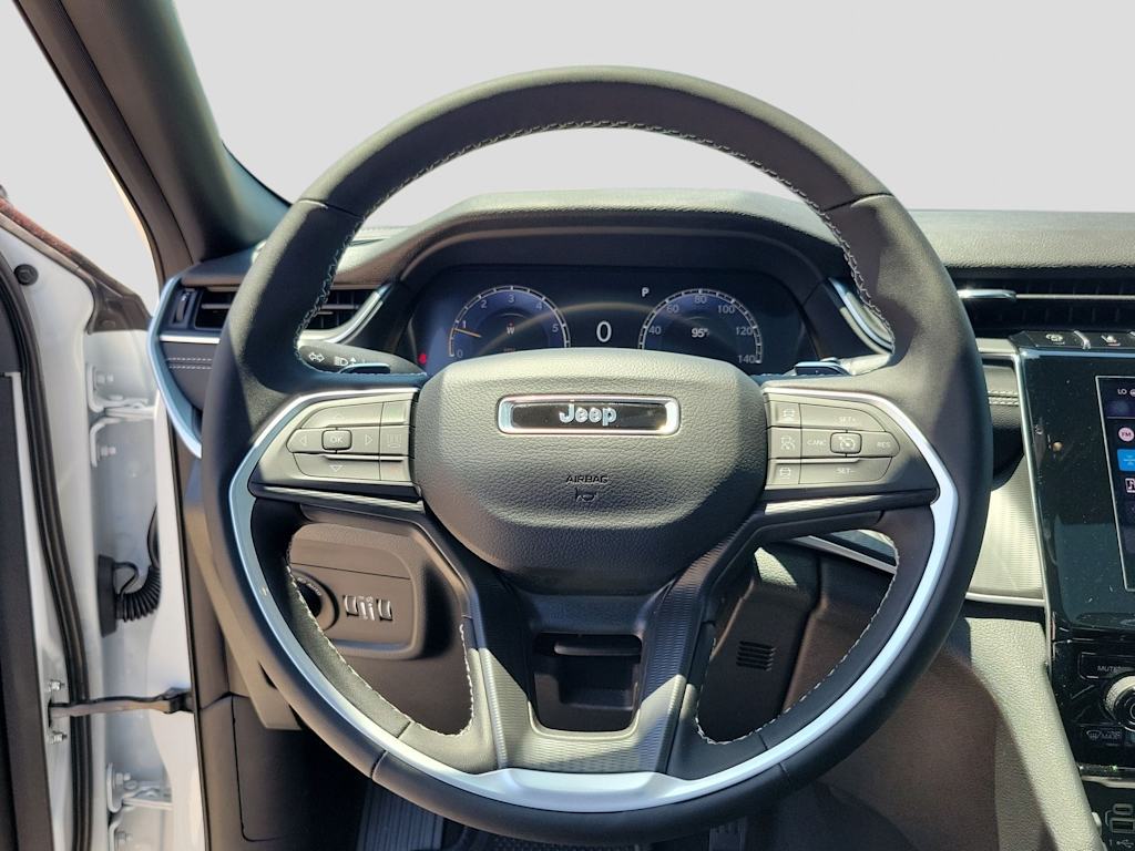 Thumbnail: 2026 Jeep Grand Cherokee L - 14