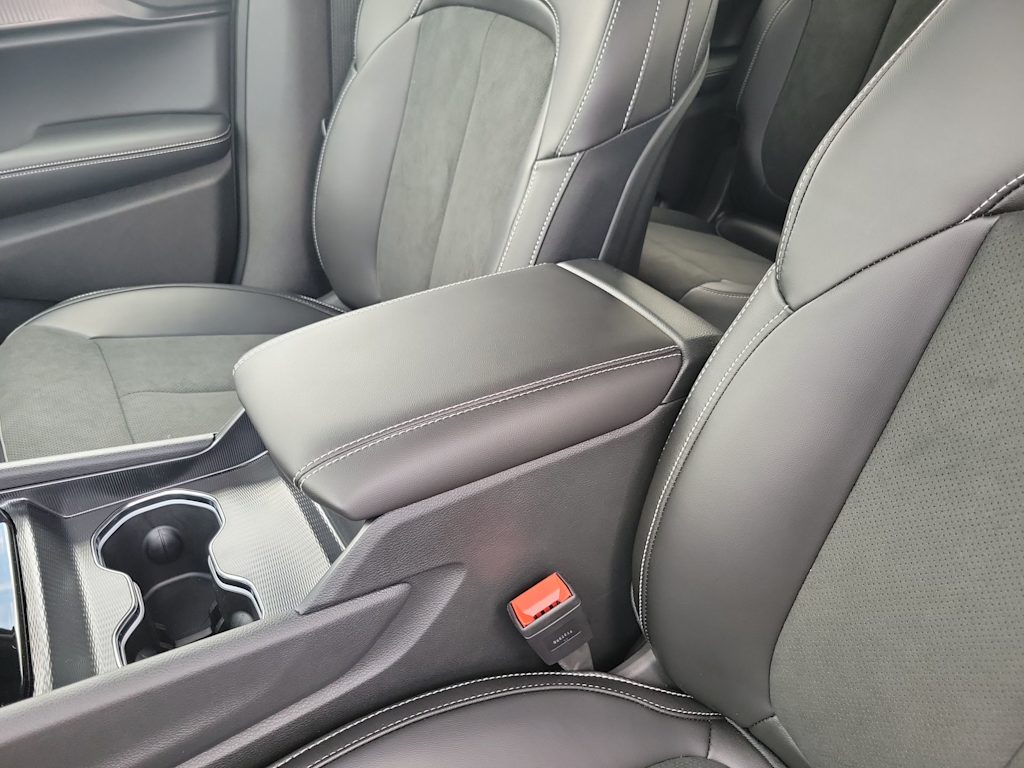 Thumbnail: 2025 Jeep Grand Cherokee L - 21