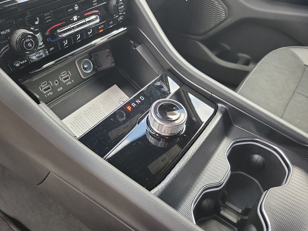 Thumbnail: 2025 Jeep Grand Cherokee L - 16