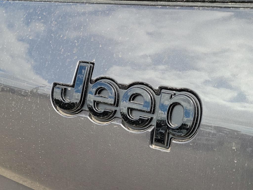 Thumbnail: 2025 Jeep Grand Cherokee L - 7