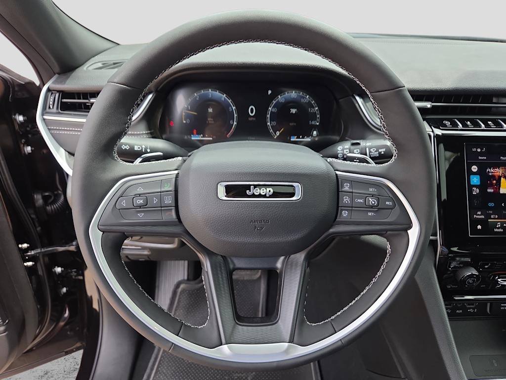 Thumbnail: 2026 Jeep Grand Cherokee L - 15