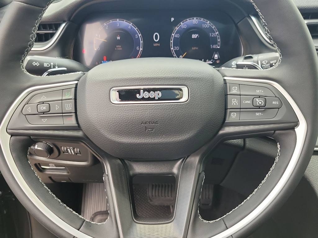 Thumbnail: 2026 Jeep Grand Cherokee L - 24