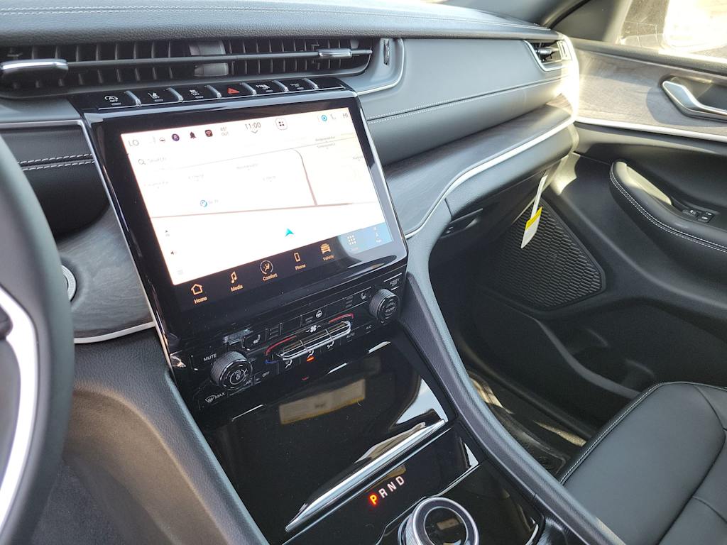 2025 Jeep Grand Cherokee L Limited Edition 21