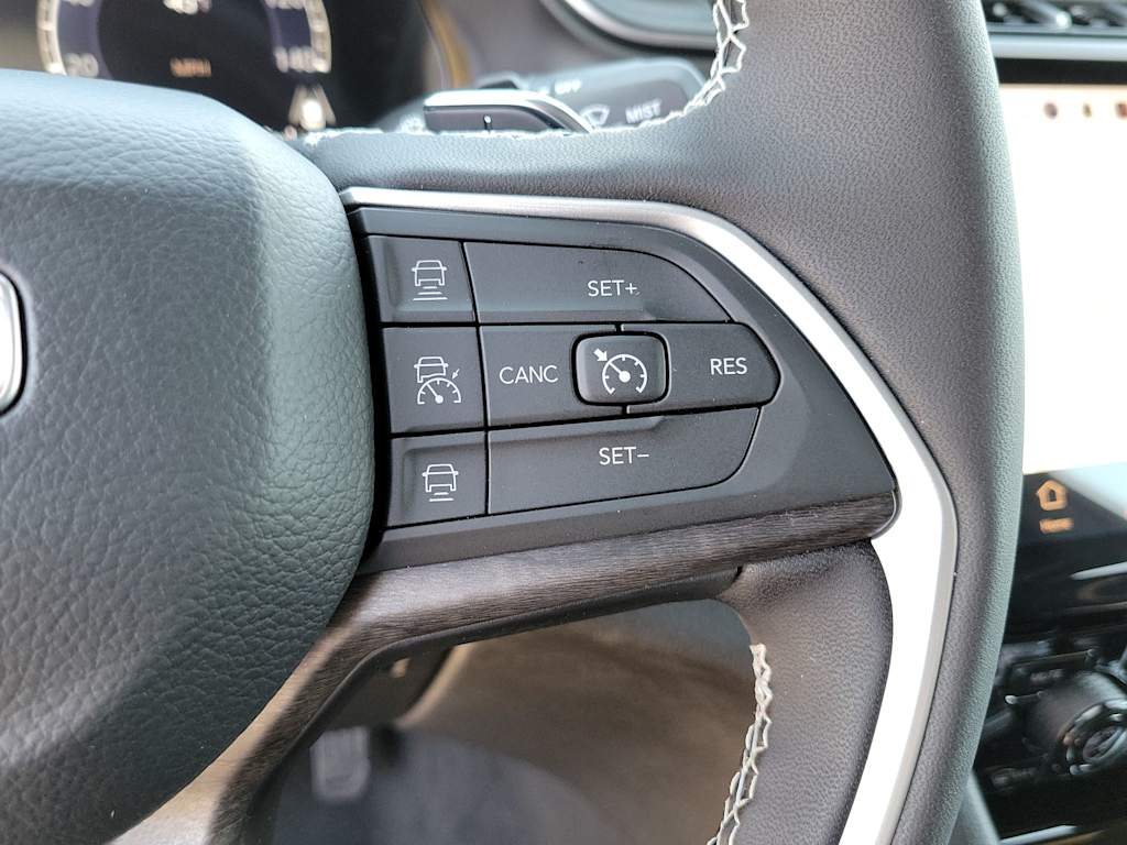 2025 Jeep Grand Cherokee L Limited Edition 20