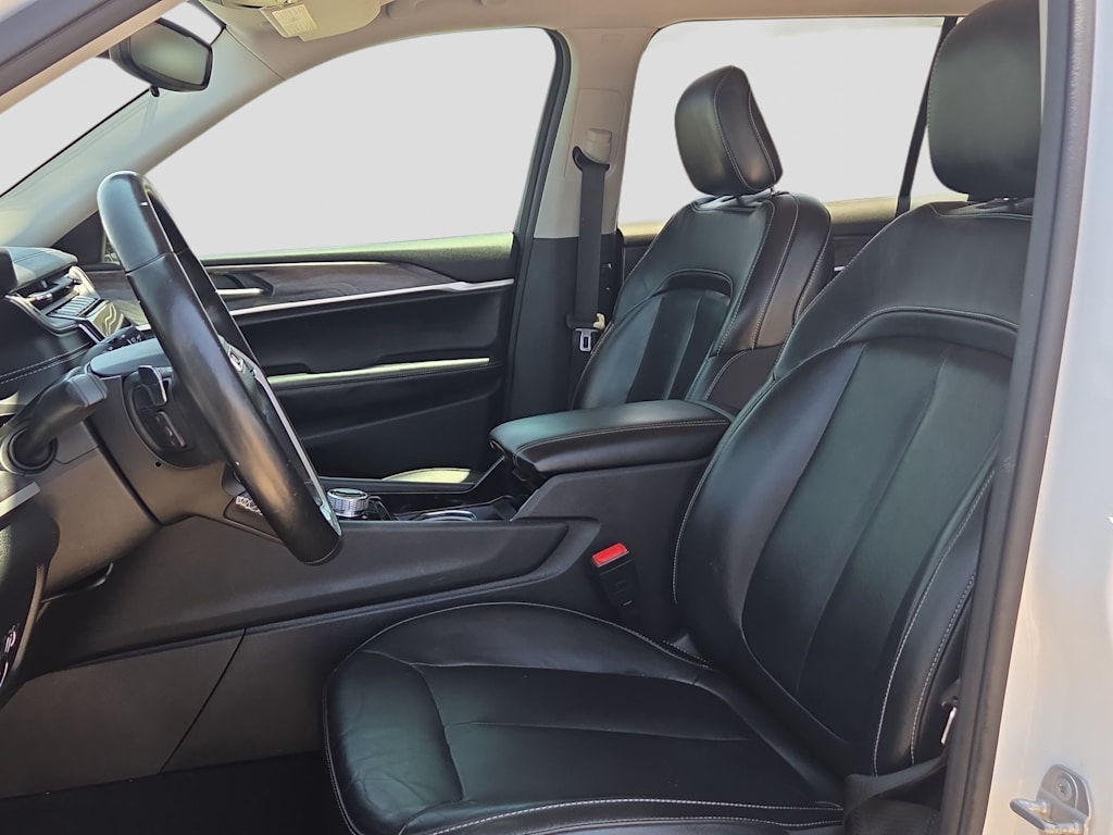 Thumbnail: 2021 Jeep Grand Cherokee L - 8