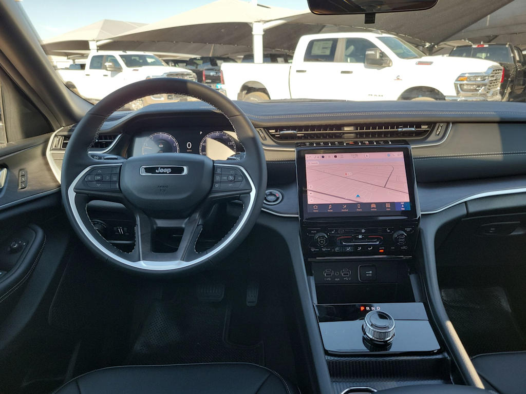 Thumbnail: 2025 Jeep Grand Cherokee L - 9