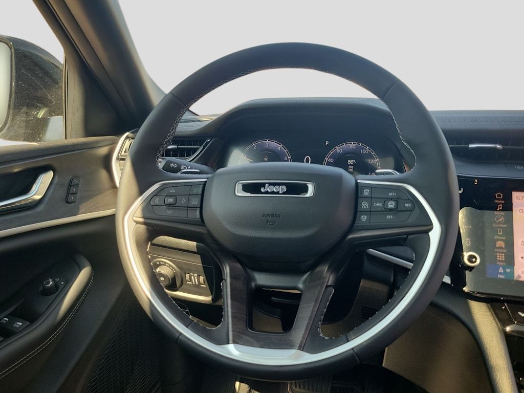 Thumbnail: 2026 Jeep Grand Cherokee L - 14