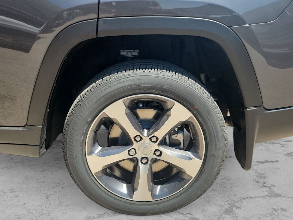 Thumbnail: 2026 Jeep Grand Cherokee L - 8