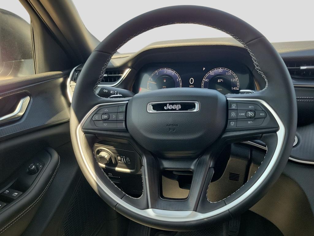 Thumbnail: 2026 Jeep Grand Cherokee L - 14