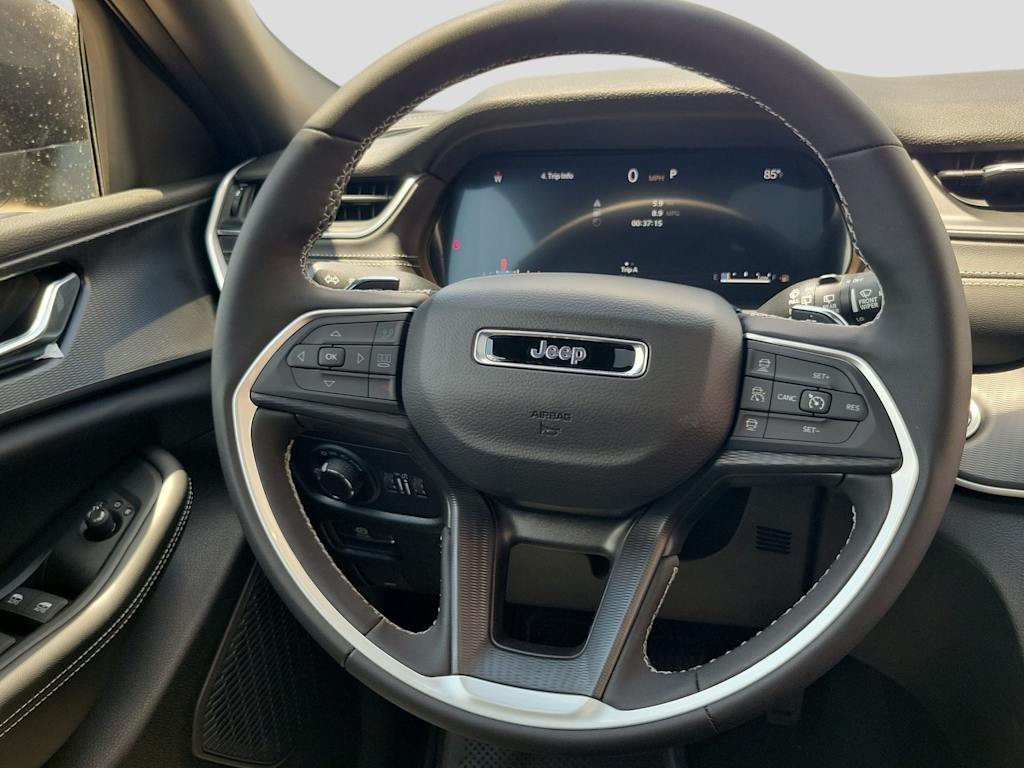 Thumbnail: 2026 Jeep Grand Cherokee L - 12