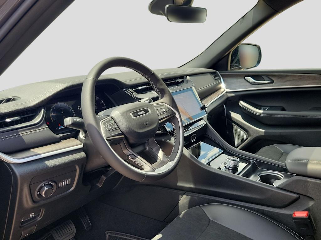 Thumbnail: 2026 Jeep Grand Cherokee L - 2