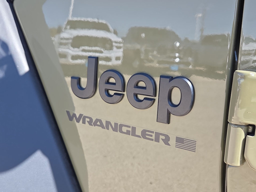 Thumbnail: 2026 Jeep Wrangler - 7