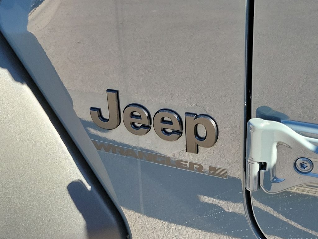 Thumbnail: 2026 Jeep Wrangler - 6