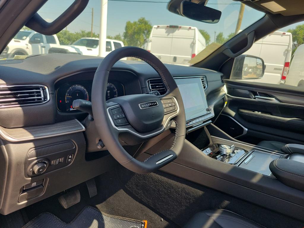 Thumbnail: 2024 Jeep Wagoneer - 2