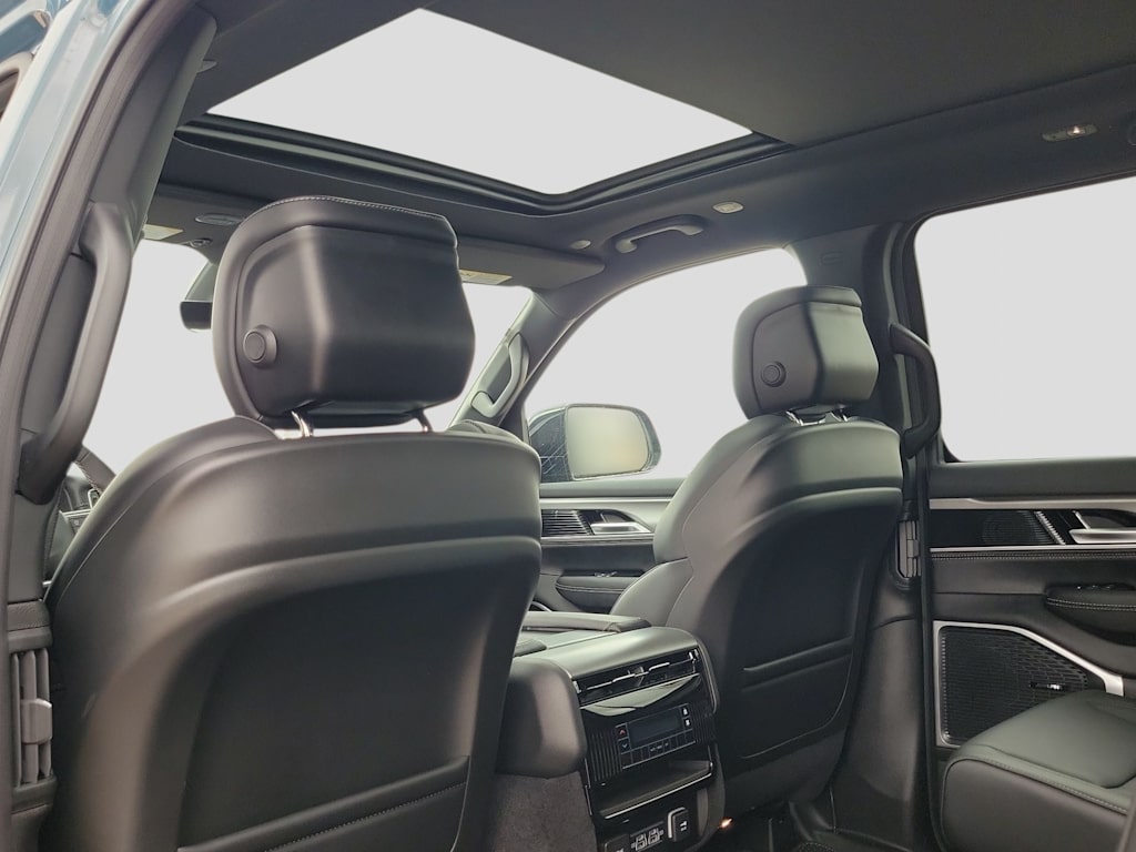 Thumbnail: 2026 Jeep Grand Wagoneer - 12