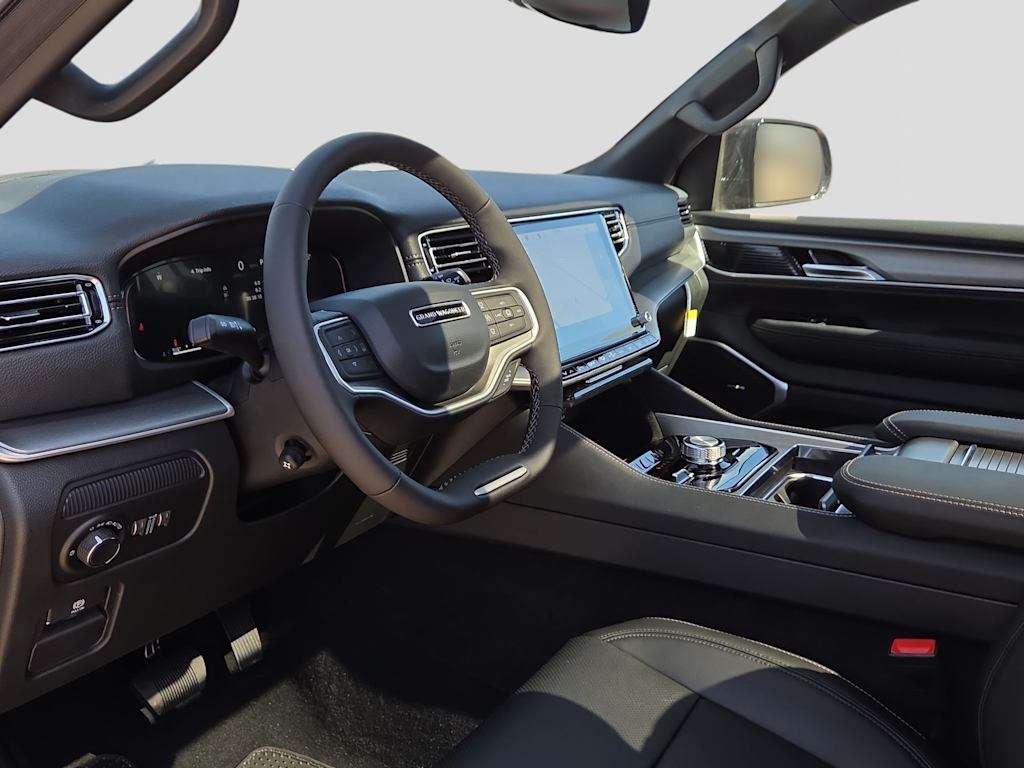 Thumbnail: 2026 Jeep Grand Wagoneer - 2