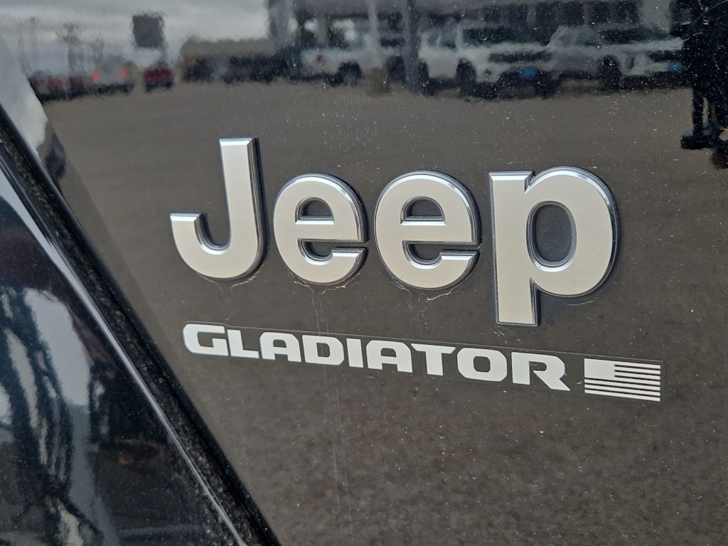 Thumbnail: 2023 Jeep Gladiator - 7