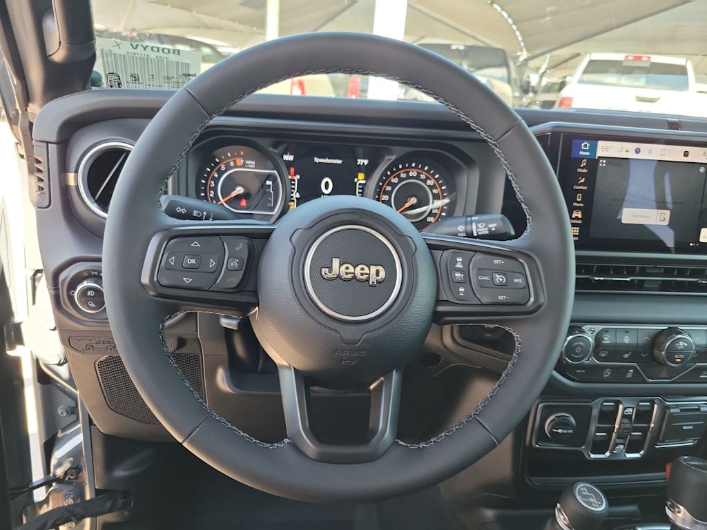 Thumbnail: 2025 Jeep Gladiator - 14