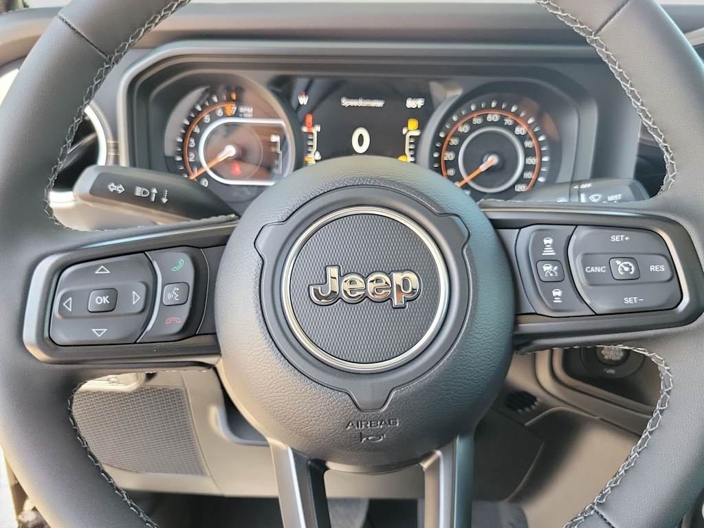 Thumbnail: 2026 Jeep Gladiator - 25