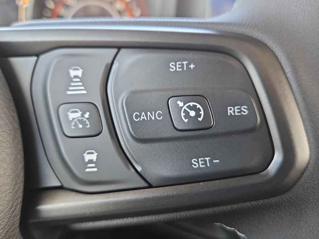 Thumbnail: 2026 Jeep Gladiator - 25