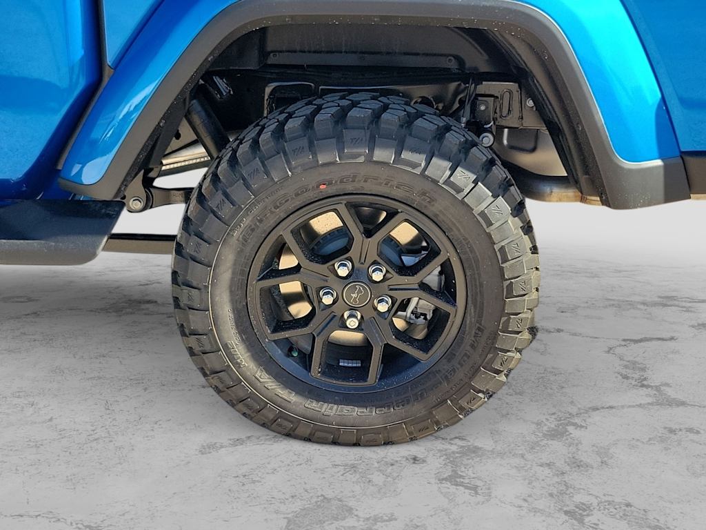 Thumbnail: 2026 Jeep Gladiator - 8