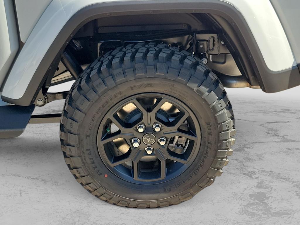 Thumbnail: 2026 Jeep Gladiator - 8