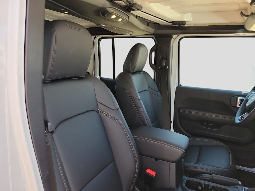 Thumbnail: 2026 Jeep Gladiator - 12