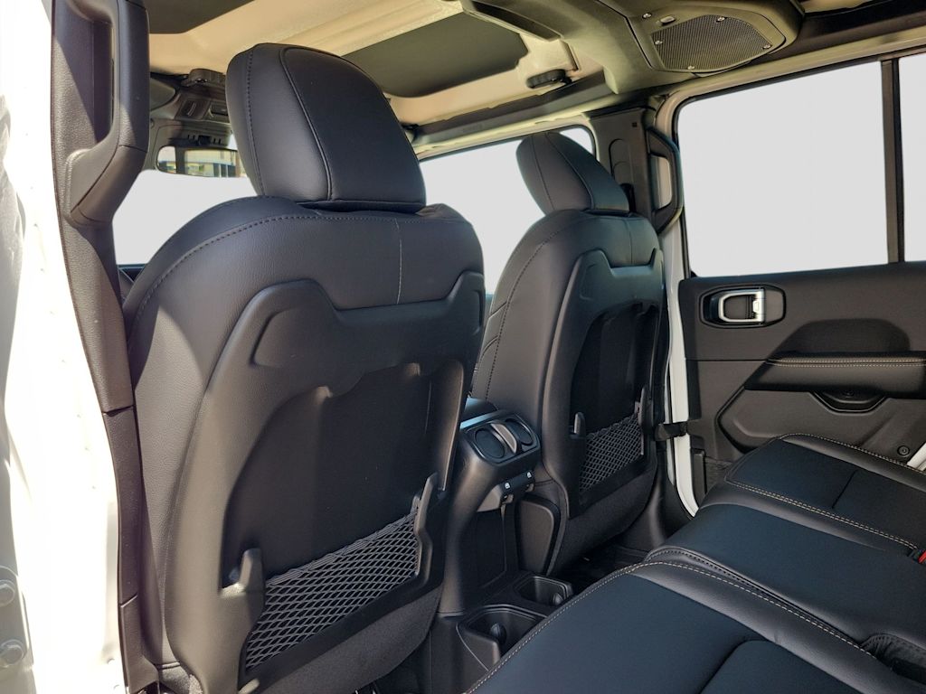 Thumbnail: 2026 Jeep Gladiator - 12