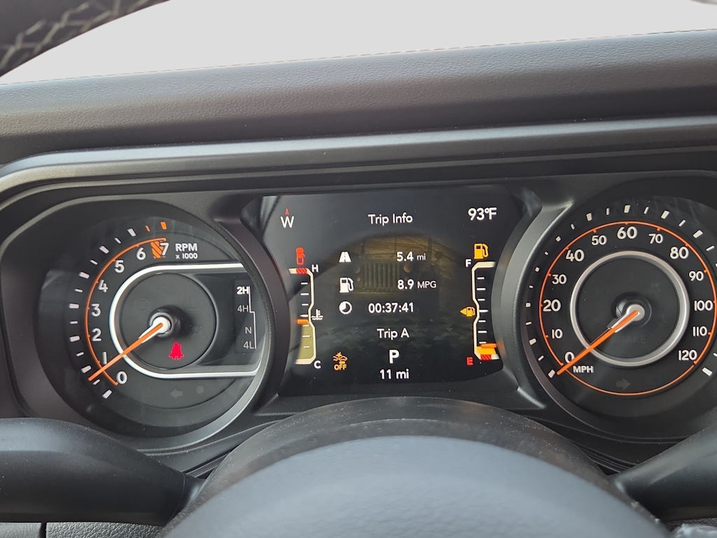 Thumbnail: 2026 Jeep Gladiator - 16